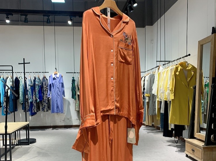 什么样的广州品牌女装值得选择 什么样的广州品牌女装值得选择